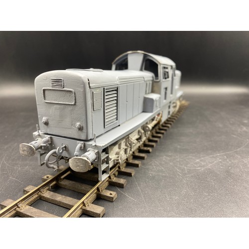 75 - O Gauge Fine scale class 17 'Clayton' diesel locomotive.  Built from an Acorn kit, body in Grey prim... 