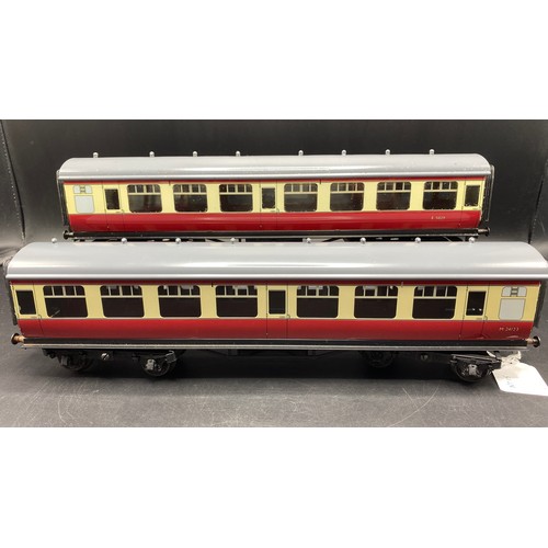 83 - Seven O Gauge Ace Trains modern tin plate Coarse scale wheels in red and cream. Brake combo coach No... 