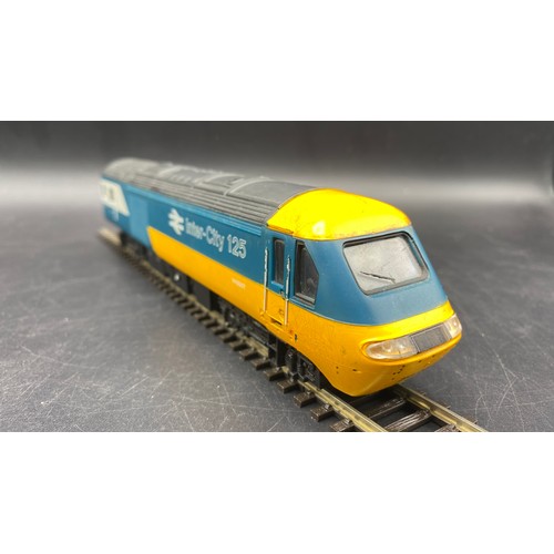 204 - OO Hornby HST Power Car and Dummy End Car. Tested Runner. (2). G. 400g
In early Blue/Grey and Yellow... 