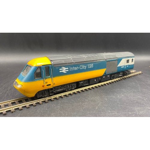 204 - OO Hornby HST Power Car and Dummy End Car. Tested Runner. (2). G. 400g
In early Blue/Grey and Yellow... 