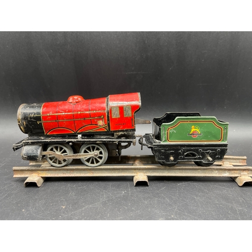 28 - Hornby Meccano MO Goods Set (Gauge O Clockwork) plus two further MO Red Locomotives 6161, Tipper Wag... 