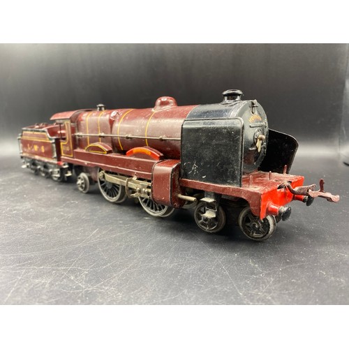 55 - A maroon 4-4-2 'Grenadier Guardsman' Gauge 0 Hornby LMS No.3 locomotive 6110 with 6-wheel tender, Cl... 