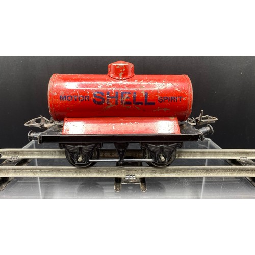 29 - Clockwork Hornby Train No.201 Tank Goods Set 'O' gauge, includes LMS 2270 Maroon Loco (F) and three ... 