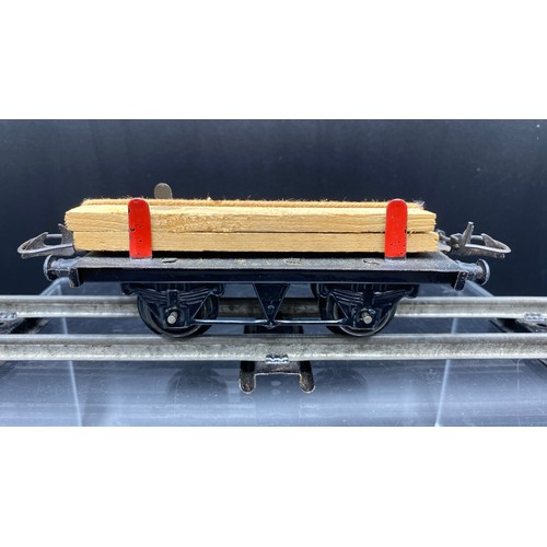 29 - Clockwork Hornby Train No.201 Tank Goods Set 'O' gauge, includes LMS 2270 Maroon Loco (F) and three ... 