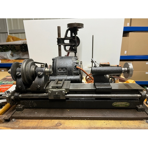 25 - Post-war Model Engineers Lathe with gears for screw cutting and tapering. Complete with chucks, tail... 