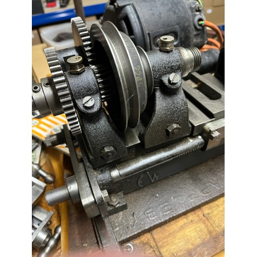 25 - Post-war Model Engineers Lathe with gears for screw cutting and tapering. Complete with chucks, tail... 