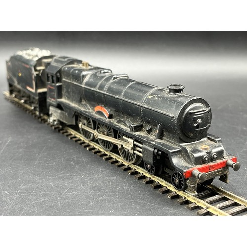 208 - Three OO gauge Steam Locomotives, Hornby 0-4-0 Desmond #7 Good (Tested Runner), Triang 4-6-2 'Prince... 