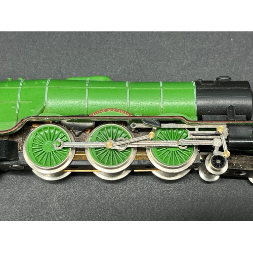 238 - Grafar 'Graham Farish' N gauge 'Flying Scotsman' 4-6-2 LNER #4472 Tested Runner, Dusty, Missing rear... 