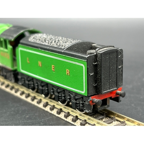 238 - Grafar 'Graham Farish' N gauge 'Flying Scotsman' 4-6-2 LNER #4472 Tested Runner, Dusty, Missing rear... 