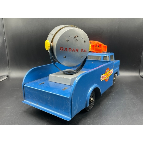 659 - Marx Junior Powerhouse Radar Search Light Truck #1074 with no play-ware, Pressed steel, odd spots of... 