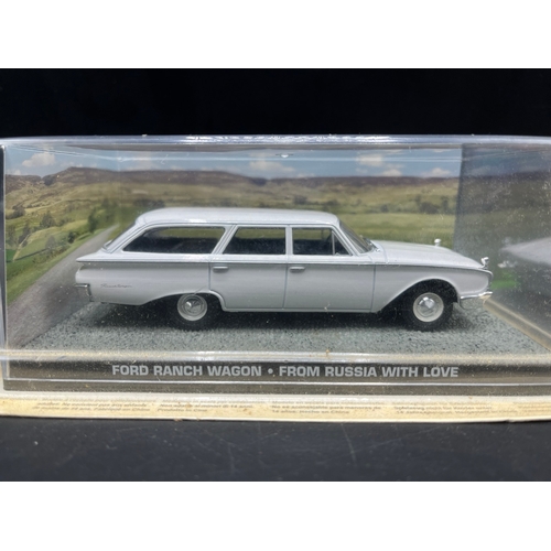 621 - James Bond 007 'From Russia with Love' die-cast vehicles in scenic presentation pack from Universal ... 