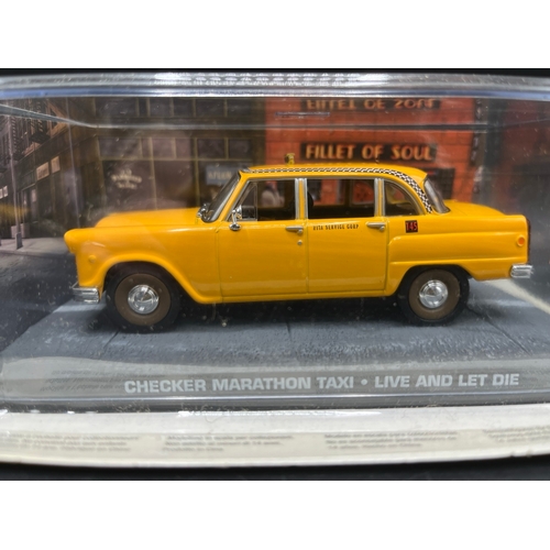 627 - James Bond 007 'Live and Let Die' die-cast vehicles in scenic presentation pack from Universal Hobbi... 