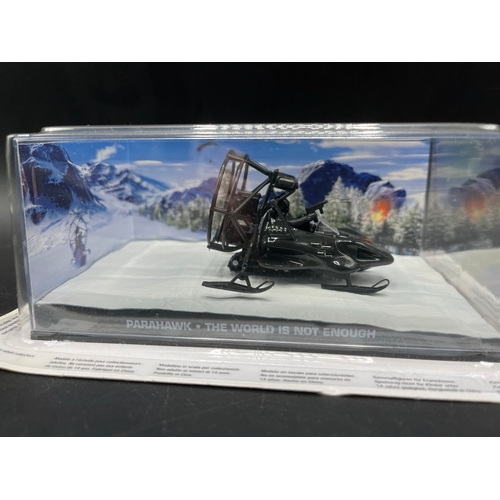 637 - James Bond 007 'The World Is Not Enough' die-cast vehicles in scenic presentation pack from Universa... 