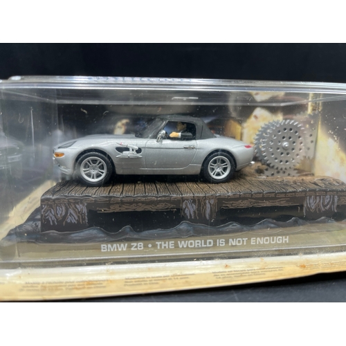 637 - James Bond 007 'The World Is Not Enough' die-cast vehicles in scenic presentation pack from Universa... 