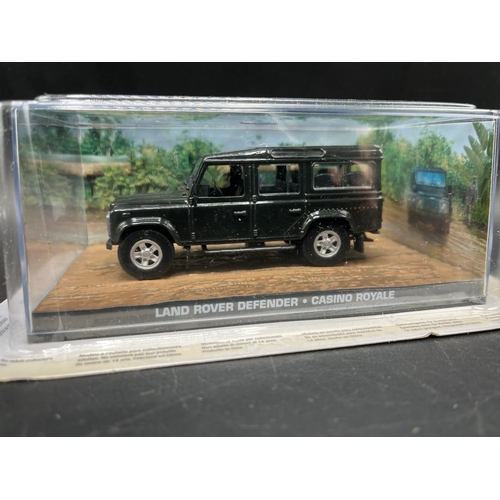 639 - James Bond 007 'Casino Royale' die-cast vehicles in scenic presentation pack from Universal Hobbies ... 