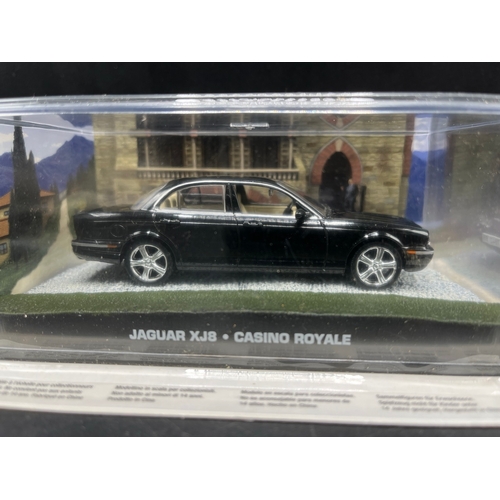 639 - James Bond 007 'Casino Royale' die-cast vehicles in scenic presentation pack from Universal Hobbies ... 