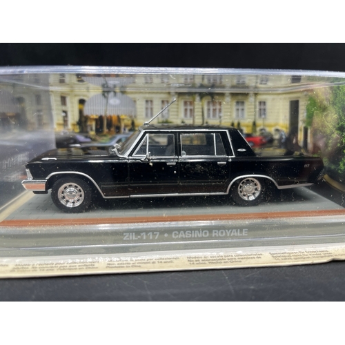 639 - James Bond 007 'Casino Royale' die-cast vehicles in scenic presentation pack from Universal Hobbies ... 