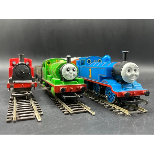 209 - 'OO' Gauge Hornby Thomas the Tank Engine Series (Tested Runners), Thomas & Percy, with Annie & Clara... 