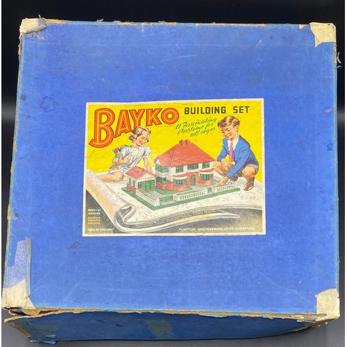 Bayko Building Set No. 4 . (1). F/P. 5500g. Bayko Building Set No. 3 ...