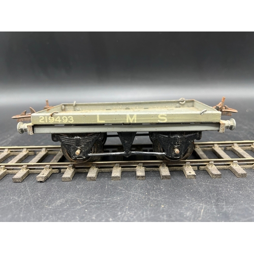 20 - Hornby Meccano Gauge O Coaches (6) and Wagons (5), plus some Spares - Poor (11) 2000g