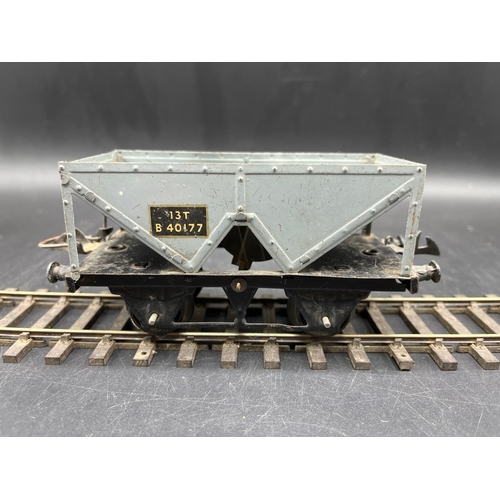 23 - 12 Hornby Meccano 'O' gauge wagons, including Hoppers (2), Gas cylinder wagon NE, GW Brake van (2), ... 