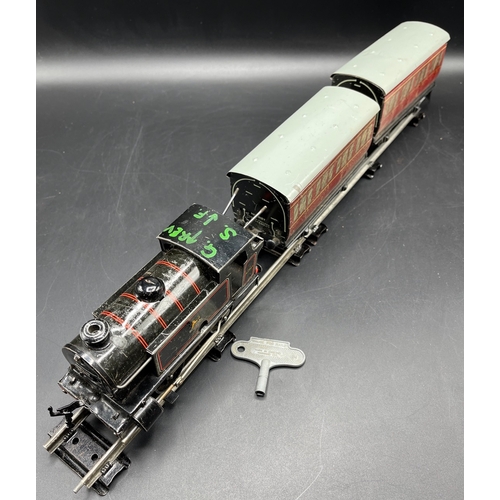 28 - Clockwork Hornby Train Tank Passenger Set No.41 O Gauge with additional track and MO Locomotive, Typ... 