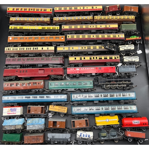 34 - Job Lot of OO Gauge Rolling Stock, mainly 'Ready-to-Roll' but some need attention, also a few OO gau... 