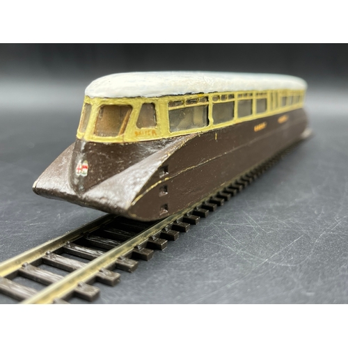 38 - Great Western Railcar and Two OO Steam Locos, all Non-Runners, GW Railcar appears kit-built with cru... 