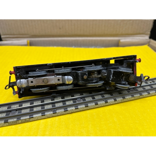 55 - Dublo 3-Rail set of EDL17 Locomotive 0-6-2 BR Tank #69567 Fair condition un-tested with two coaches ... 