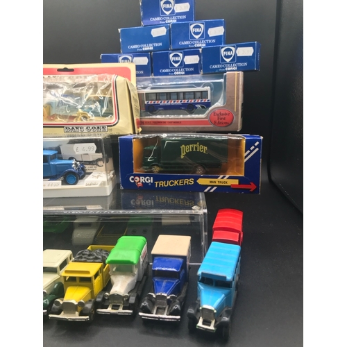 215 - 24 Die-cast mostly Vintage era Vehicles, Corgi Cameo Collection boxed (9), Mostly Corgi, few Matchbo... 