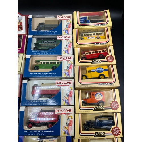 243 - 36 Boxed Lledo Die-cast vehicles as shown - Die-cast Very Good, Boxes Fair/Good (36) 5500g