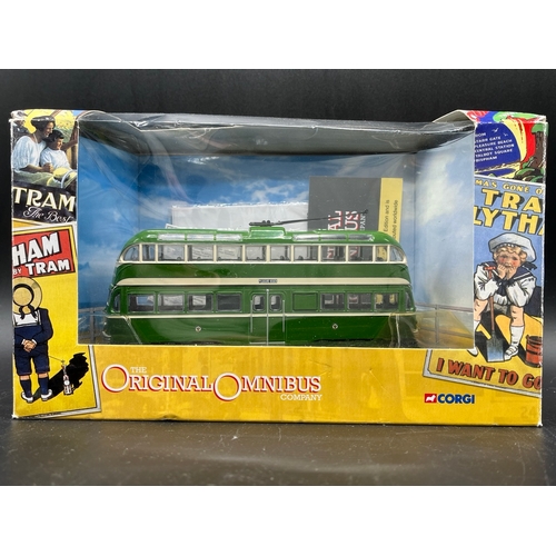 246 - Corgi Harry Potter 'The Knight Bus' along with four other buses, Omnibus OM43507 Blackpool Balloon T... 