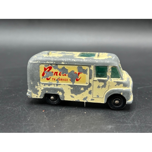 260 - 17 Lesney, 2 Huskey and 2 Matchbox Garage Accessory Pack No.3 by Lesney, Play-worn, few painted, few... 