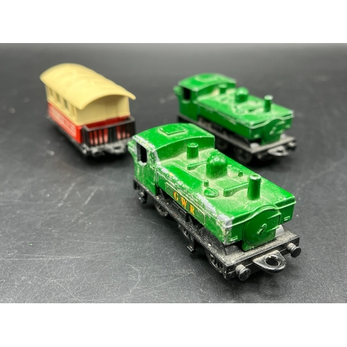 275 - An odd but interesting mix of Die-cast items, Triang Mini M702 RMS Queen Elizabeth, Two Matchbox Sea... 