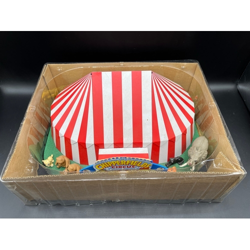 279 - Lledo Days Gone BS1002 Chipperfields Big Top with animals, Showing Dust, Box flap detached and Poor,... 