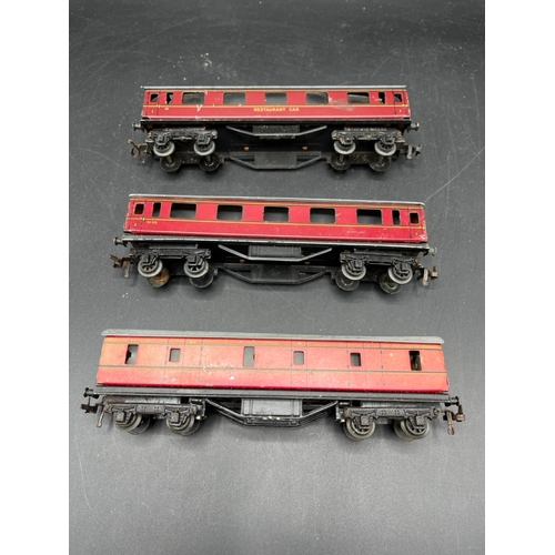 60A - 17 mostly Trix Twin Rolling-stock as shown Poor/Fair (17)