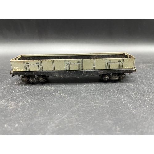 60A - 17 mostly Trix Twin Rolling-stock as shown Poor/Fair (17)