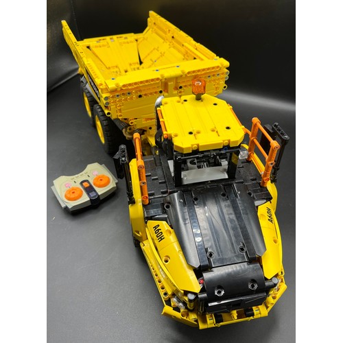 2 - LEGO Technic 42114. A realistic model version of Volvo’s biggest articulated hauler, the LEGO® Techn... 