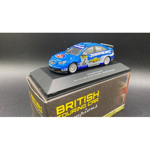 30 - Atlas Editions British Touring Car Champions Boxed.(1000g) (6).
Sealed and Boxed: (VERY GOOD)
467210... 