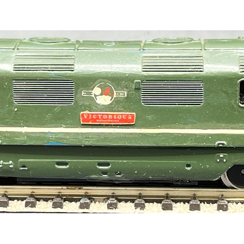 66 - Two 'N' gauge Diesel Locomotives, Tested Runners (300g)
Graham Farish 371-403 Class 52 D1035 BR Gree... 