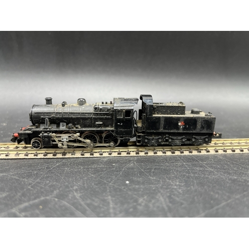 67 - Two 'N' gauge Steam Locomotives 2-6-0 with Tenders (300g)
Minitrix N202 Class 2MT 2-6-0 46400 in BR ... 