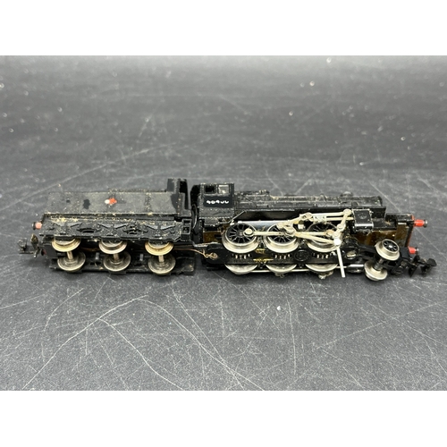 67 - Two 'N' gauge Steam Locomotives 2-6-0 with Tenders (300g)
Minitrix N202 Class 2MT 2-6-0 46400 in BR ... 