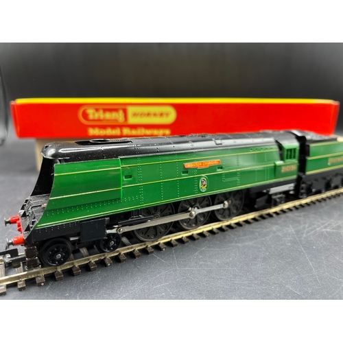 191 - Triang Hornby R.869S SR Battle of Britain 4-6-2 'Winston Churchill' Locomotive #21C151 in Very Good ... 