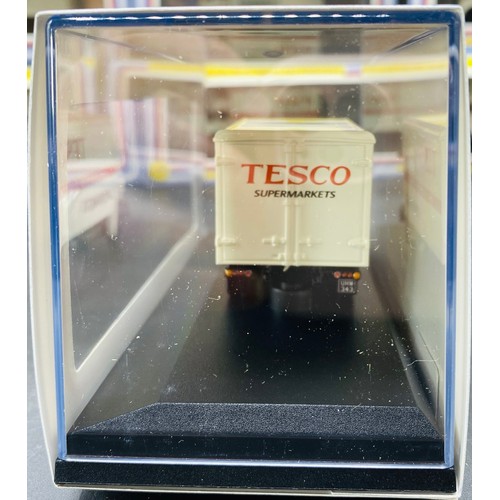 24 - 72 Oxford 1:76 Scale Tesco Albion Victor Box Van Limited Editions for Goodwood Revival Code SP101.
T... 