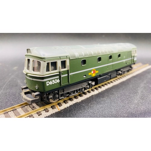 195 - 2 Hornby & 1 Lima Boxed Locomotives 00 Gauge. (3). 1100g. Tested Runner.
Hornby R2242 Virgin BoBo El... 