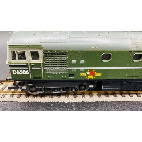 195 - 2 Hornby & 1 Lima Boxed Locomotives 00 Gauge. (3). 1100g. Tested Runner.
Hornby R2242 Virgin BoBo El... 