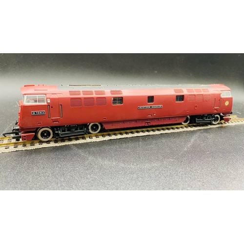 195 - 2 Hornby & 1 Lima Boxed Locomotives 00 Gauge. (3). 1100g. Tested Runner.
Hornby R2242 Virgin BoBo El... 