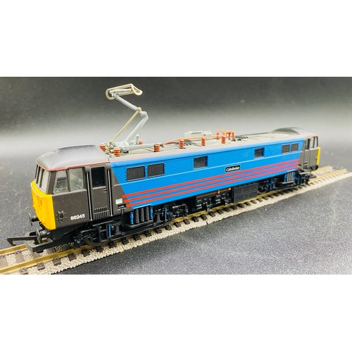 195 - 2 Hornby & 1 Lima Boxed Locomotives 00 Gauge. (3). 1100g. Tested Runner.
Hornby R2242 Virgin BoBo El... 