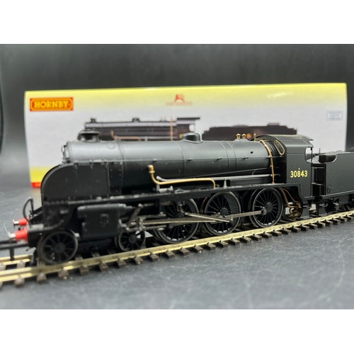 199 - Hornby R3328 BR (Early) 4-6-0 S15 Class #30843 (China) Tested Runner
(550g)
DCC Ready
Showing little... 