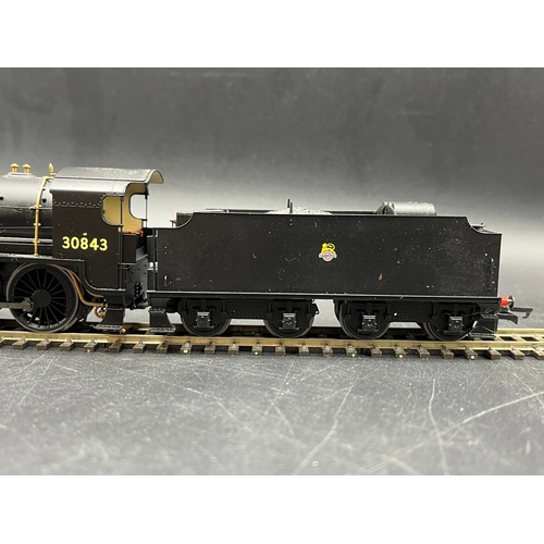 199 - Hornby R3328 BR (Early) 4-6-0 S15 Class #30843 (China) Tested Runner
(550g)
DCC Ready
Showing little... 